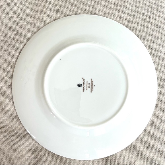 Wedgewood Bone China Salad Plate Floral Gold Rim Clio Pattern Vintage 1990s - Picture 4 of 6